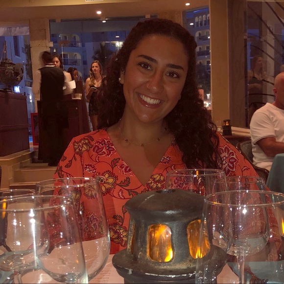 Meet your Posher, Caren - Picture 1 of 1